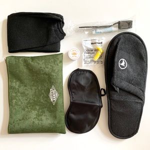 NWT Turkish Airlines Amenity Kit Karite Paris